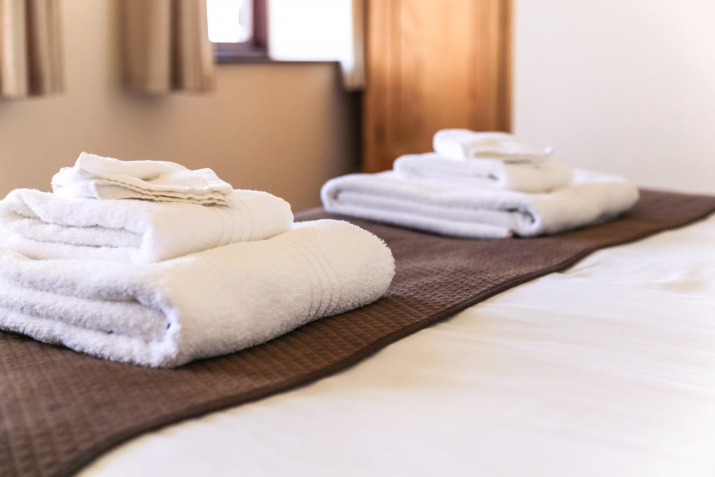 Hotel Bed & Towels Bowood